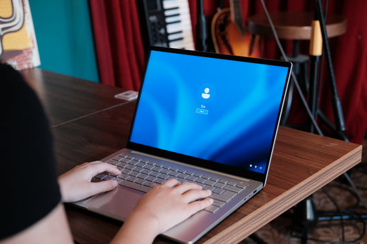 Ninkear S14 Laptop: 14-inch and Only 1.0 kg Weighs